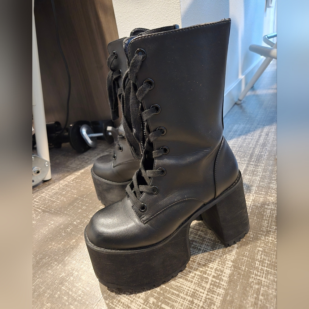 FOXBLOOD Frankie Black Chunky Platform Gothic Lace Up Boots size 6